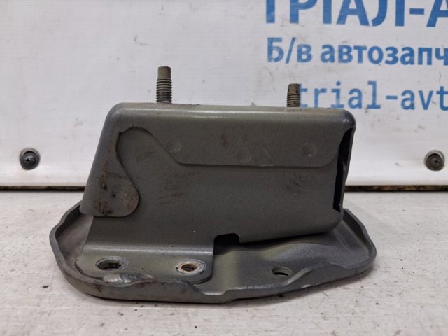 Крепление бамера левое 852111KE0A NISSAN