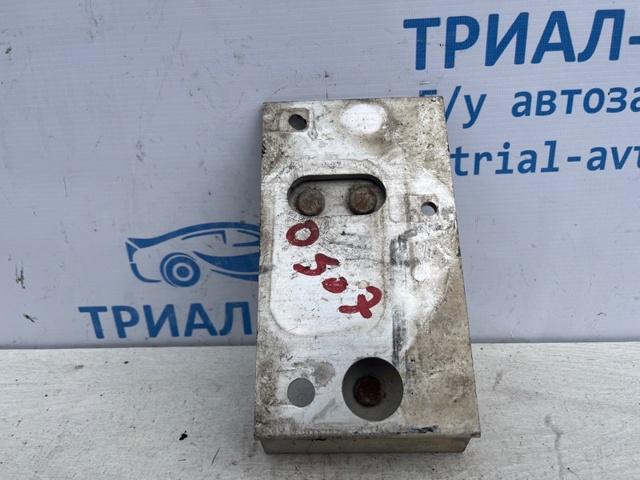 NISSAN 852113JA0A Кронштейн усилителя заднего бампера в наличии Харьков