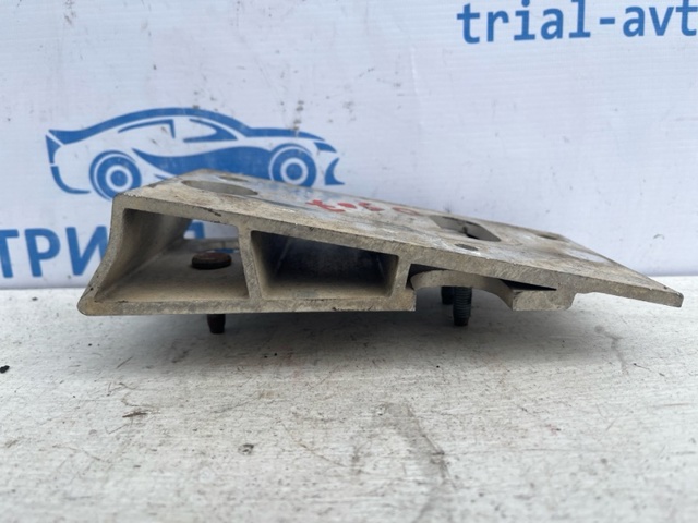 852113JA0A NISSAN Кронштейн усилителя заднего бампера купить в Харьков