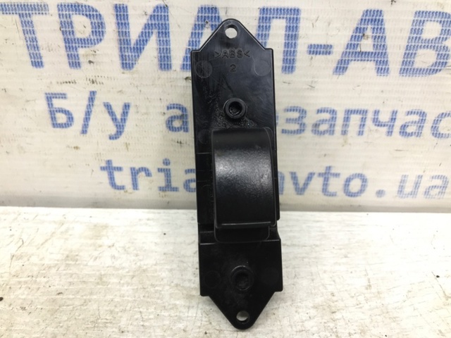 8608A066 Кнопочный блок управления стеклоподъемником задний правый купить Днепр