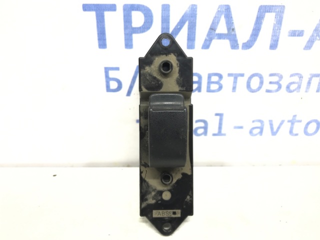 Кнопки заднего правого стекло подъемника 8608A100 MITSUBISHI