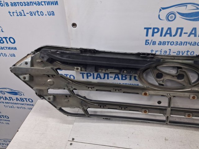 HYUNDAI 863502W010 Решетка радиатора в наличии Ирпень