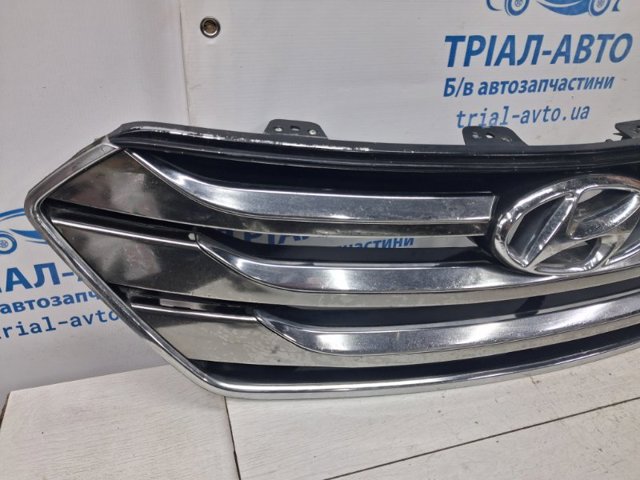 HYUNDAI 863502W010 Решетка радиатора в наличии Чернигов