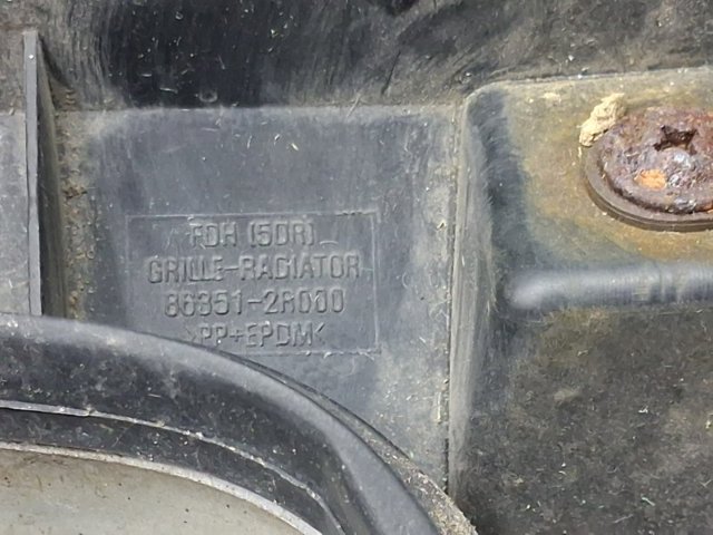 863512L000 Решетка радиатора купить Хмельницкий