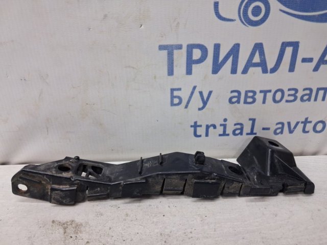 865141H000 Кронштейн бампера переднего внешний правый купить Полтава