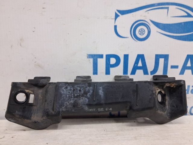 HYUNDAI 865141H000 Кронштейн бампера переднего внешний правый в наличии Павлоград