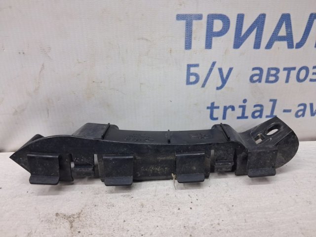 865181H000 Кронштейн бампера переднего правый купить Павлоград