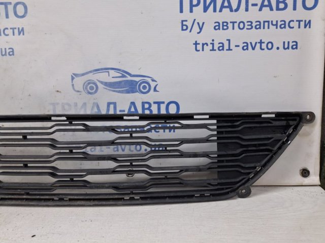 HYUNDAI 865221H500 Решетка бампера переднего центральная в наличии Хмельницкий