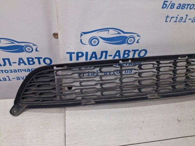 865611U500 HYUNDAI Решетка бампера переднего нижняя купить в Харьков