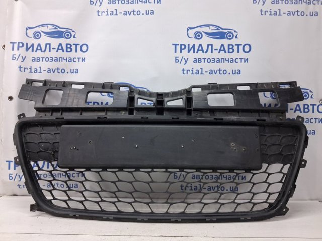 Решетка бампера нижняя 865612R000 HYUNDAI
