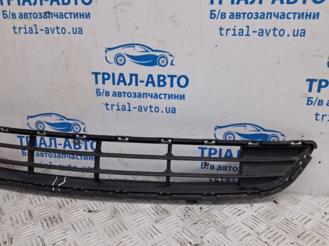 86569F1000 HYUNDAI Решетка бампера переднего нижняя купить в Украина