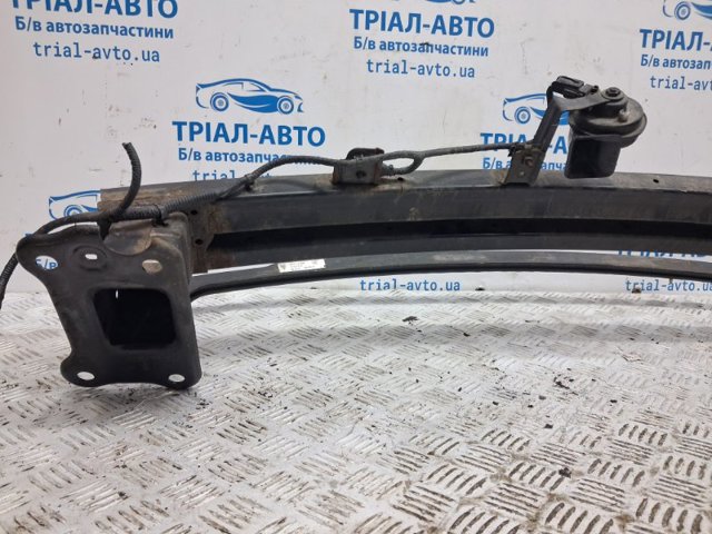 86571F1000 Усилитель переднего бампера купить Киев