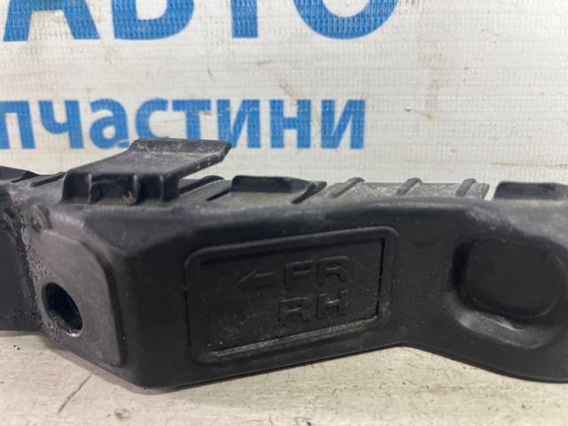 865842T500 HYUNDAI Кронштейн бампера переднего правый купить в Харьков