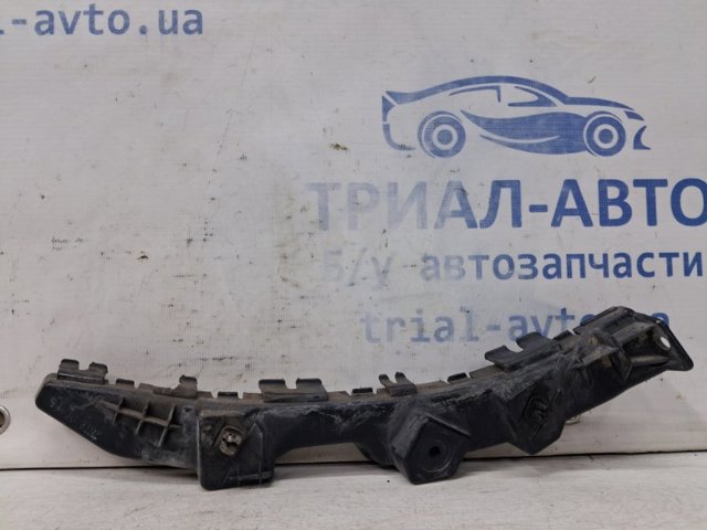 Правый кронштейн заднего бампера 866141H000 HYUNDAI