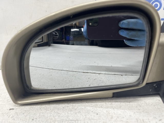 Левое боковое зеркало 876101C310 HYUNDAI