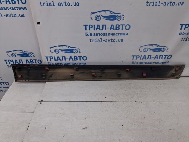 HYUNDAI 877212P000 Накладка двери передней левой в наличии Полтава