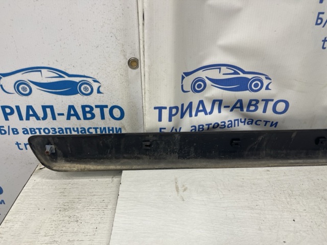 877221C500CA Молдинг двери передней правой купить Днепр