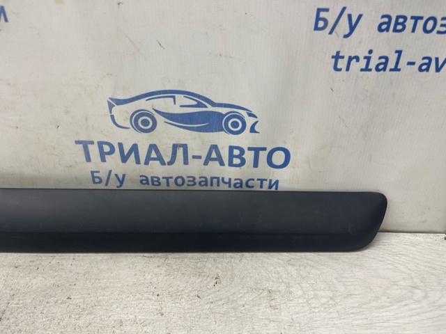 Молдинг передней правой двери 877221C500CA HYUNDAI