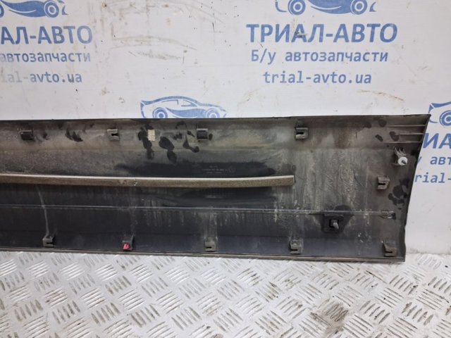 877303E500 HYUNDAI Накладка двери передней левой купить в Полтава