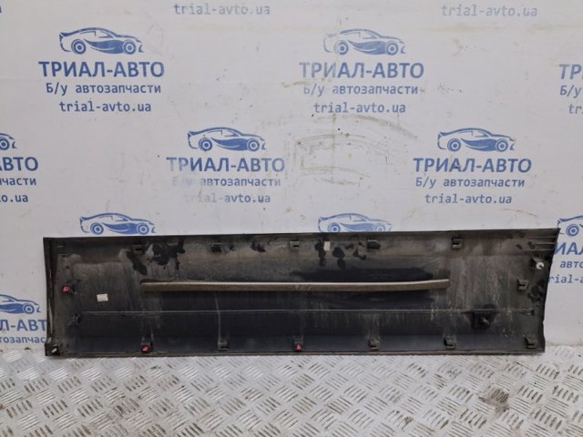 877303E500 Накладка двери передней левой купить Чернигов