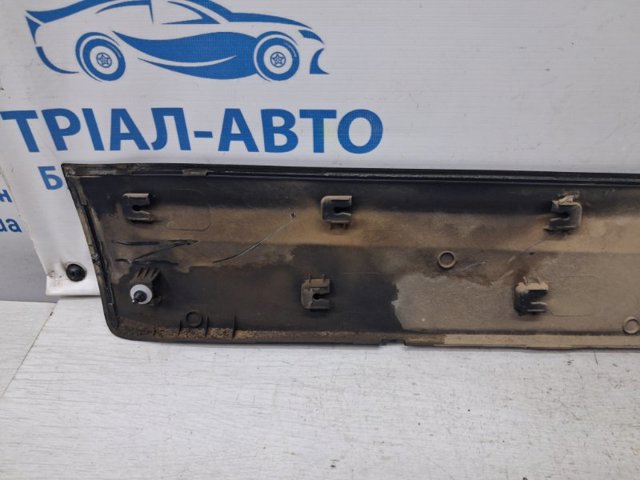 877312P000 Накладка двери задней левой купить Житомир