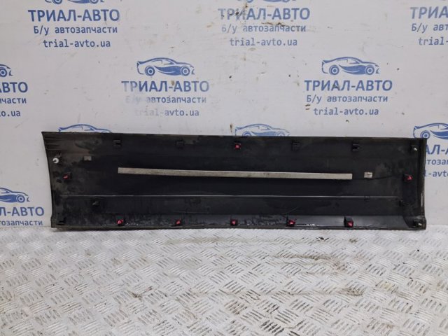 877403E500 HYUNDAI Накладка двери передней правой купить в Полтава