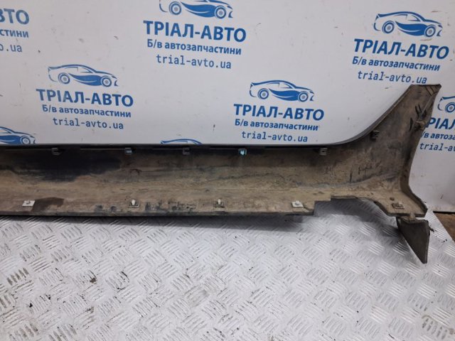 HYUNDAI 877522S000 Накладка (молдинг) порога наружная правая в наличии Харьков