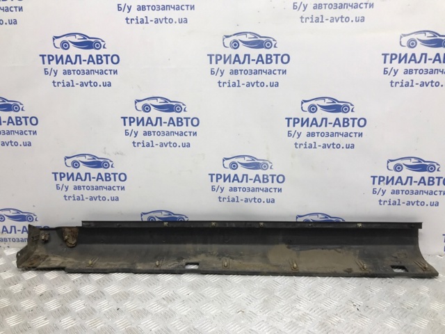 877723E000XX Накладка (молдинг) порога наружная передняя правая купить Житомир