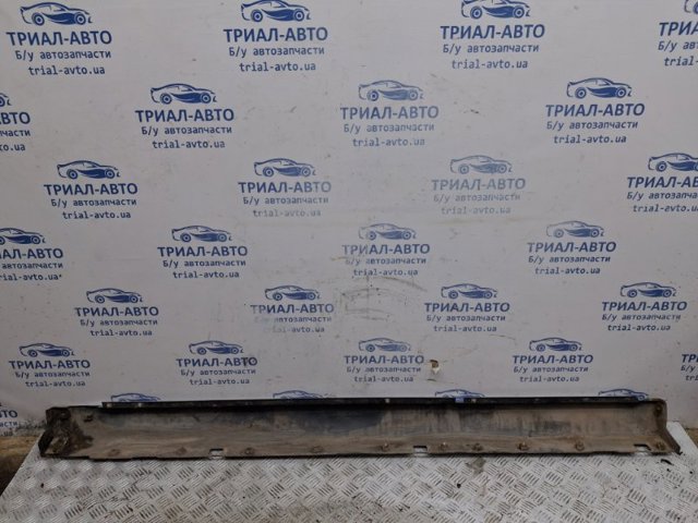 HYUNDAI 877723E500 Накладка (молдинг) порога наружная правая в наличии Ирпень