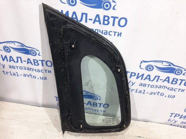 HYUNDAI 878202E000 Стекло кузова (багажного отсека) правое в наличии Запорожье