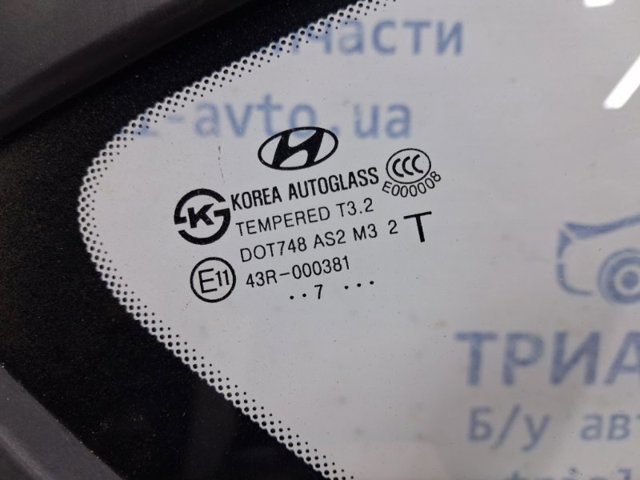 878202L010 Стекло кузова (багажного отсека) правое купить Кривой Рог