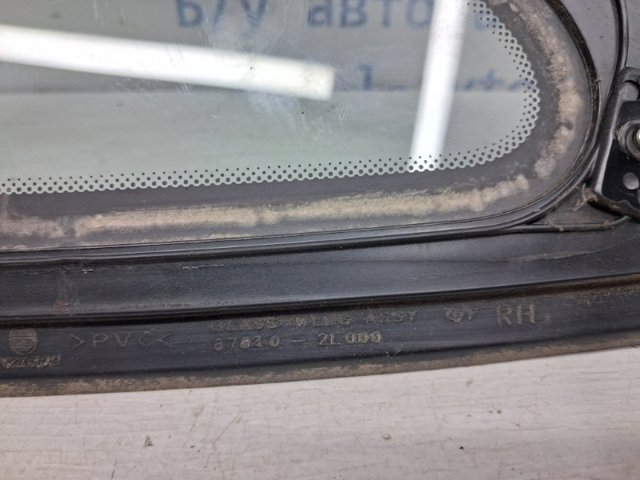 HYUNDAI 878202L010 Стекло кузова (багажного отсека) правое в наличии Одесса