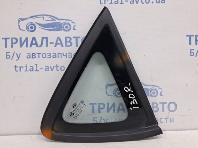 Стекло багажного отсека, правое 878202L010 HYUNDAI