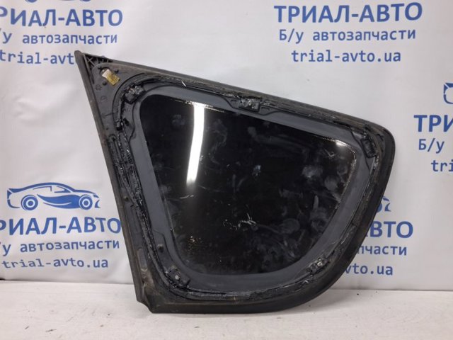 878202L110 Стекло кузова (багажного отсека) правое купить Павлоград