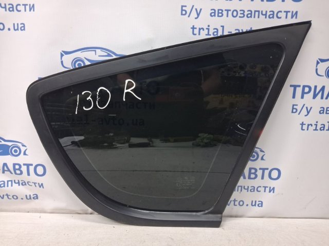 Стекло багажного отсека, правое 878202L110 HYUNDAI