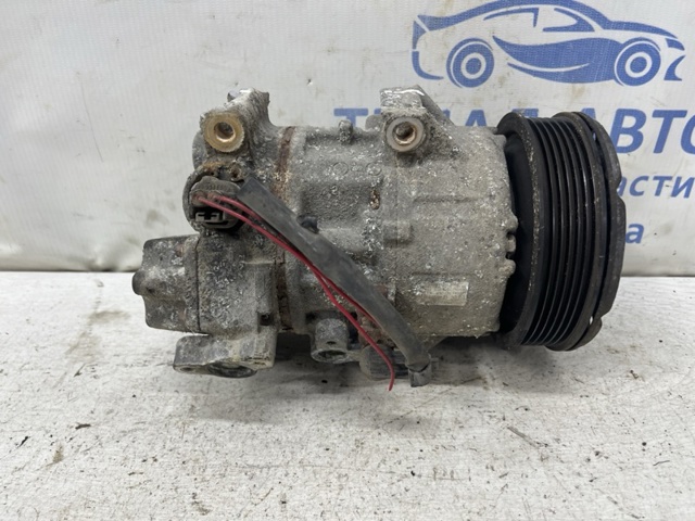 Компрессор системы кондиционирования 8831005080 TOYOTA