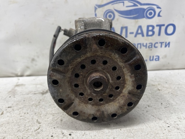 TOYOTA 8831005080 Компрессор кондиционера в наличии Ирпень