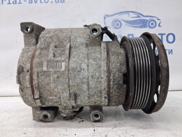 Компрессор климатической установки 8832035700 TOYOTA