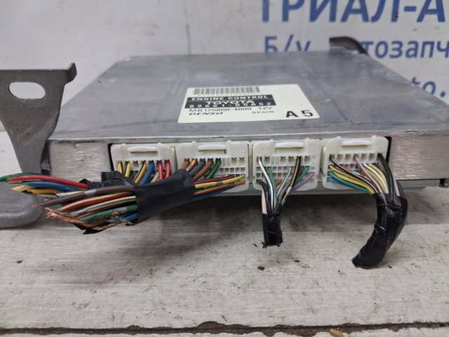 Мозги двигателя 8966105A52 TOYOTA
