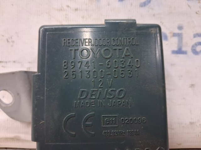 Датчик бесключевого доступа двери (приемник ключа) 8974160340 TOYOTA