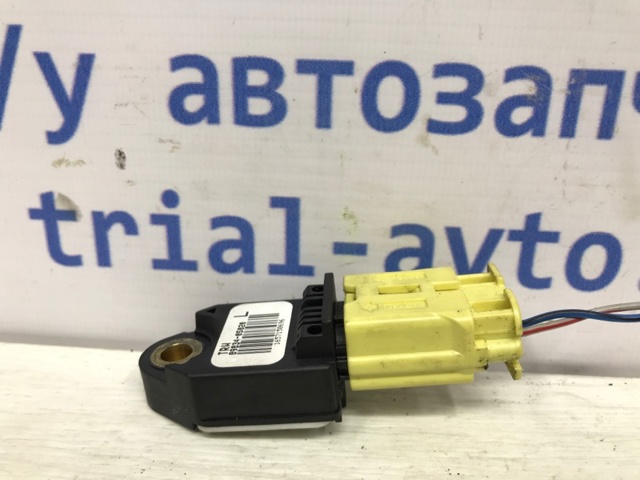 Датчик Айрбег передний 8983105010 TOYOTA
