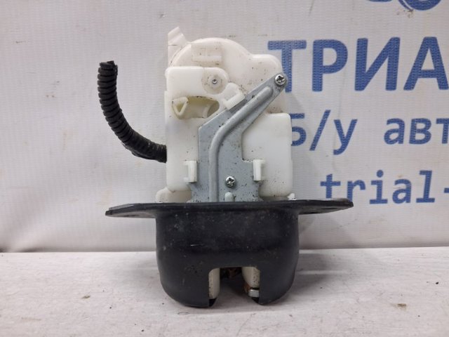 Замок двери багажника 90502EN00A NISSAN