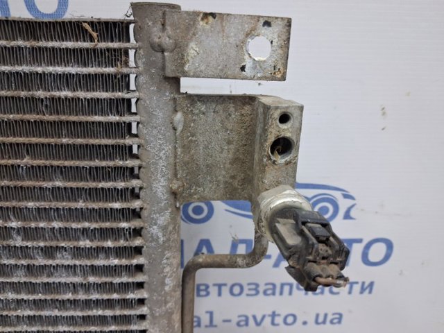 Радиатор системы охлаждения кондиционера 92100EB00A NISSAN