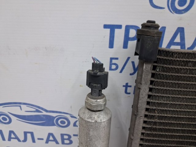 Радиатор охлаждения кондиционера 92100JG000 NISSAN