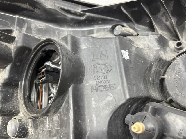 HYUNDAI 921011H000 Левая фара в наличии Полтава