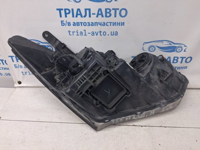 921014Z010 HYUNDAI Фара левая купить в Николаев