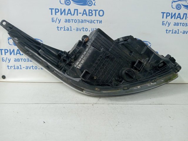 92101A2250 Левая фара купить Чернигов