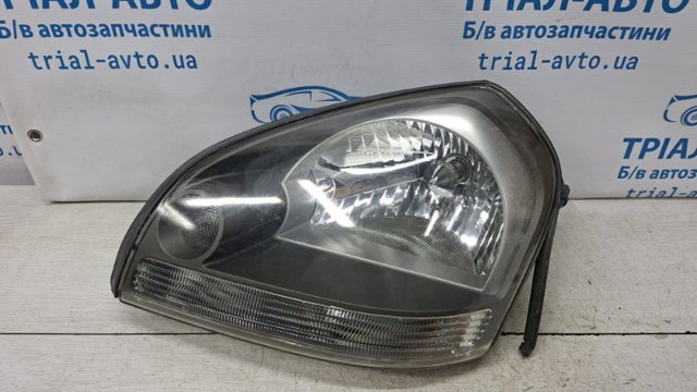 Правая блок фара 921022E000 HYUNDAI