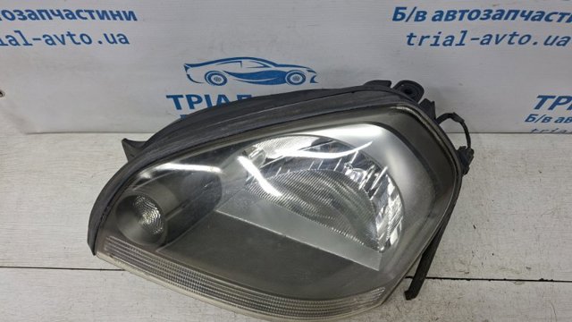 921022E000 HYUNDAI Правая фара купить в Кривой Рог
