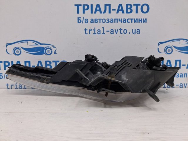 922023W200 Фара противотуманная правая купить Ровно